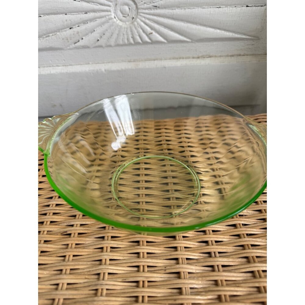 Vintage 30's Anchor Hocking Serving Bowl Uranium Green Glass Shell/Fan Handles 8